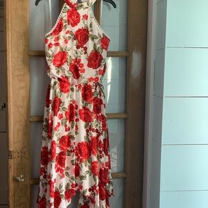 Beautiful halter dress with tags still on!